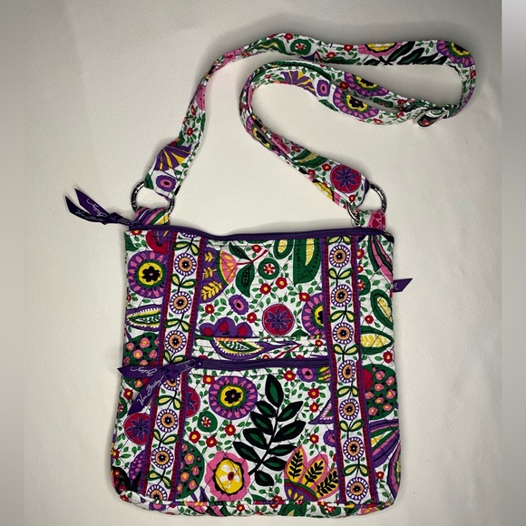 Retired- Vera Bradley- Viva La Vera-Hipster Crossbody & Cinch Tote & Wallets - Picture 6 of 16